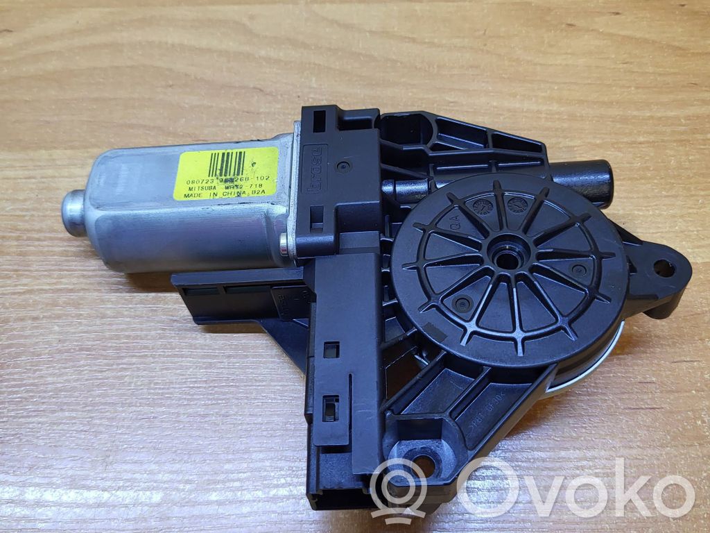 Volvo XC60 Rear door window regulator motor 