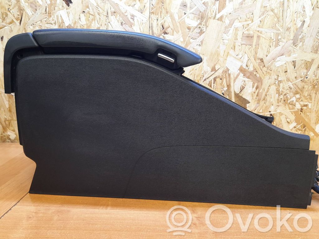 Volvo V70 Center console 