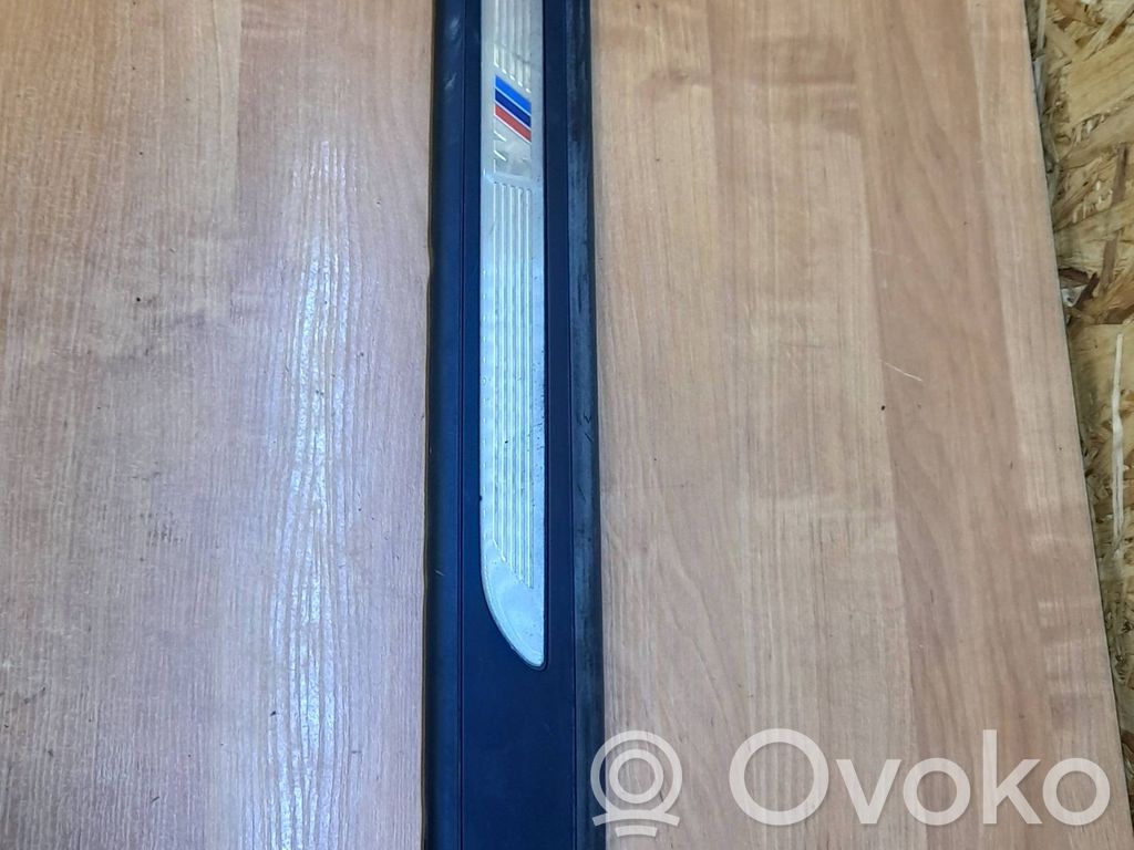 BMW 3 E92 E93 Priekinio slenksčio apdaila (vidinė) 