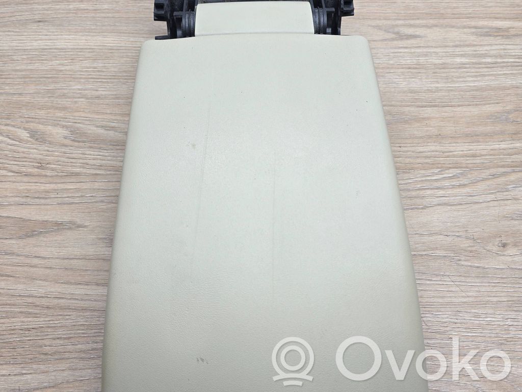 Armrest   30715142