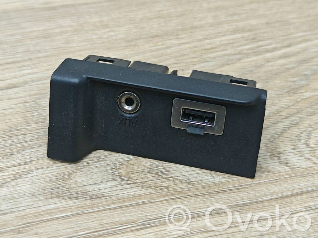 Разъем USB   30657961