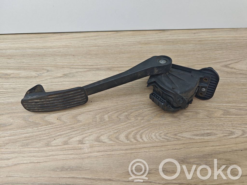 Volvo V70 Педаль акселератора 