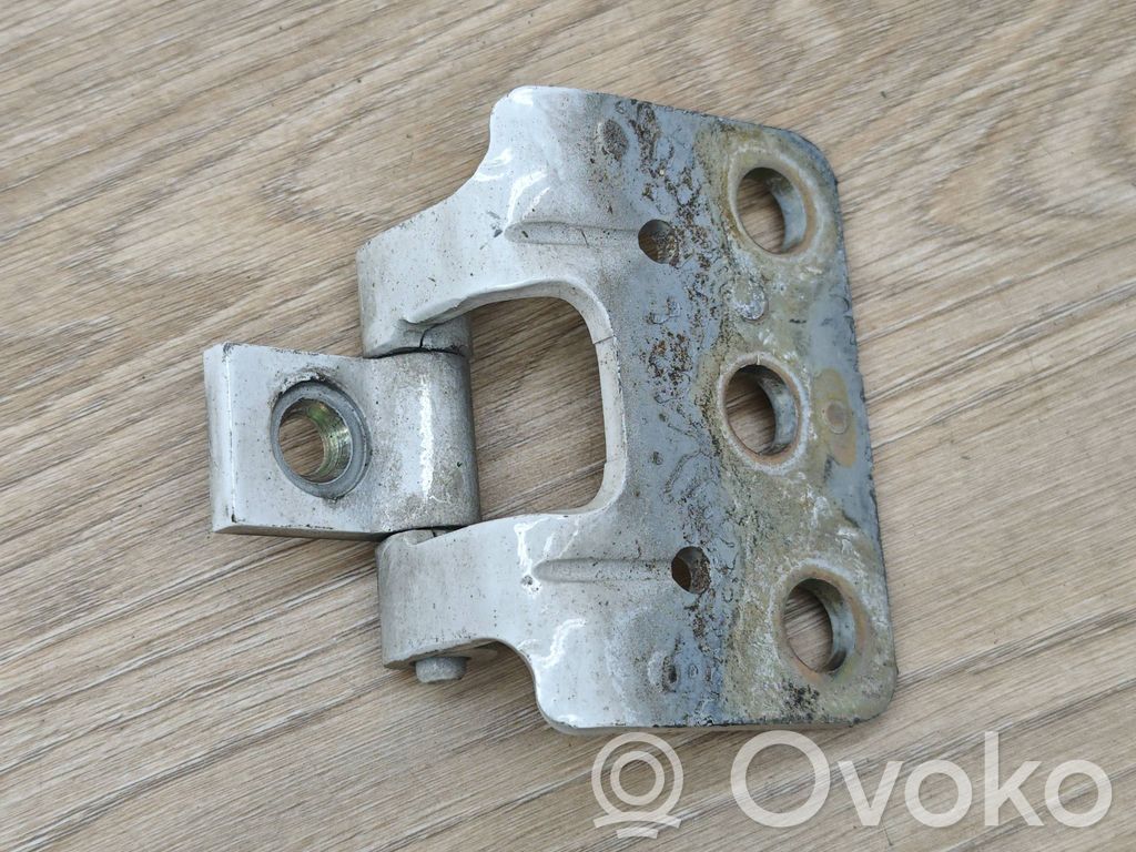 Tailgate/trunk/boot hinge   30674732