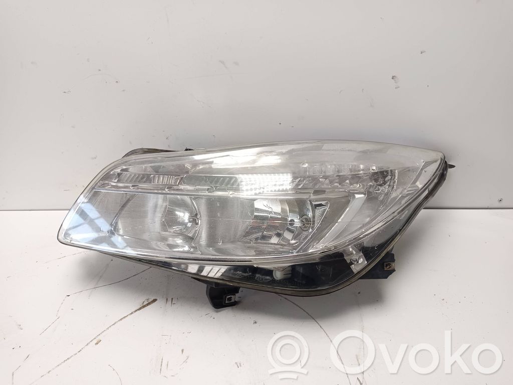Opel Insignia A Lampa przednia 