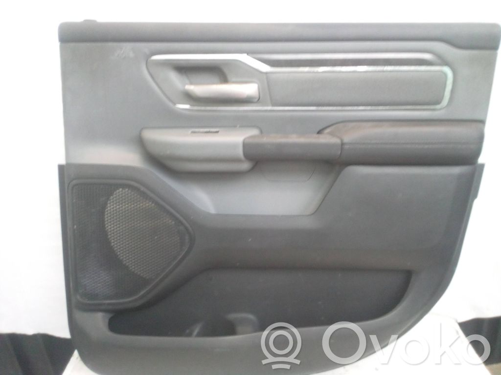 Dodge RAM Boczki / Poszycie drzwi przednich 