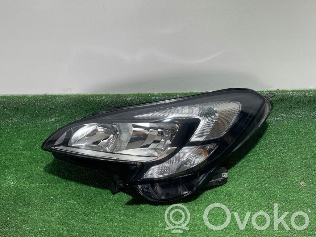 Opel Corsa E Headlight/headlamp 
