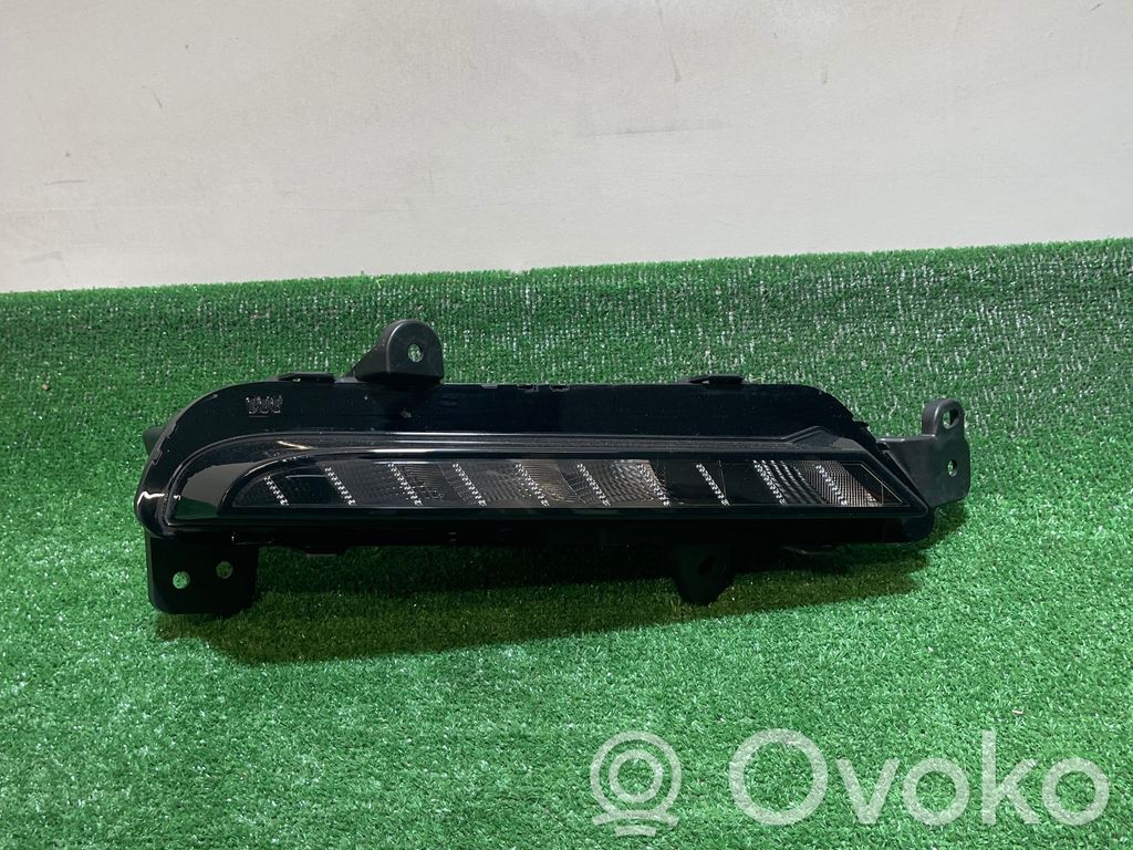 Renault Megane E-Tech Faro delantero LED diurno 