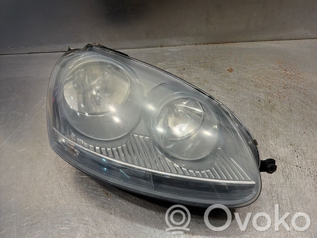 Volkswagen Golf V Lampa przednia 