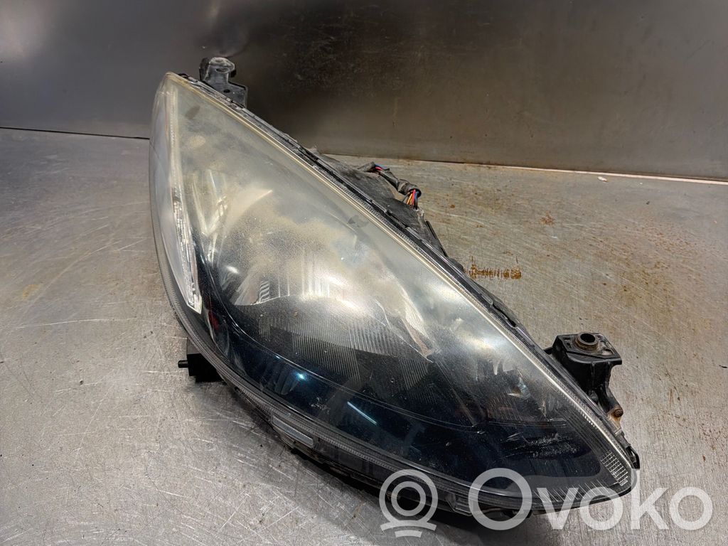 Mazda 2 Headlight/headlamp 