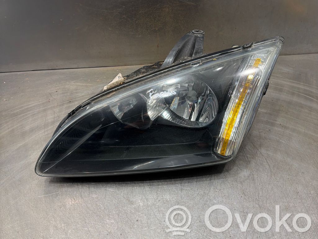 Ford Focus Headlight/headlamp 