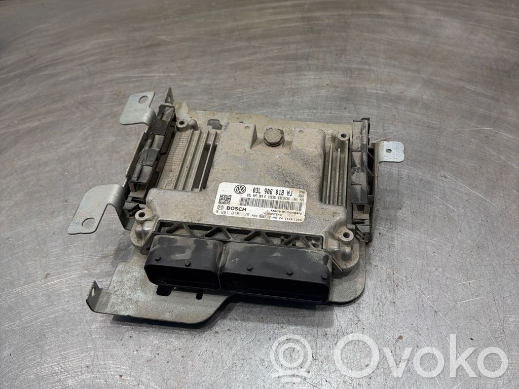 Volkswagen Caddy Calculateur moteur ECU 