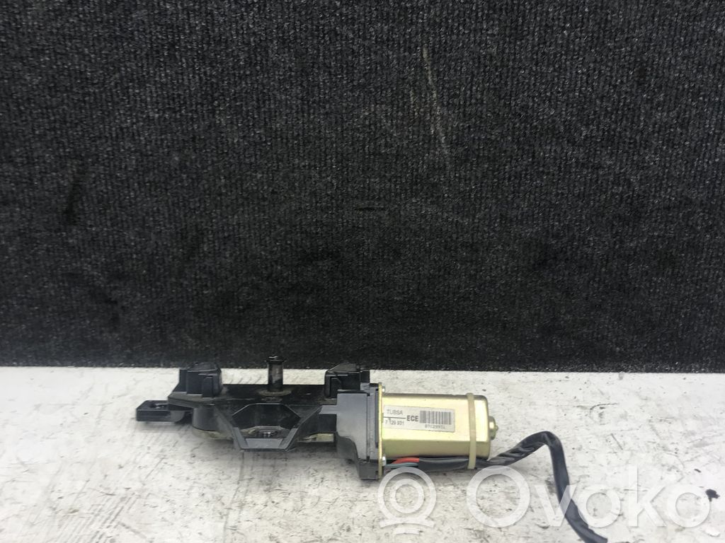 BMW 5 E60 E61 Zamek klapy tylnej / bagażnika 