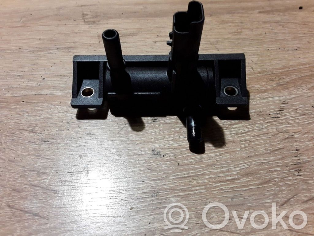 Citroen C8 Valve vacuum 