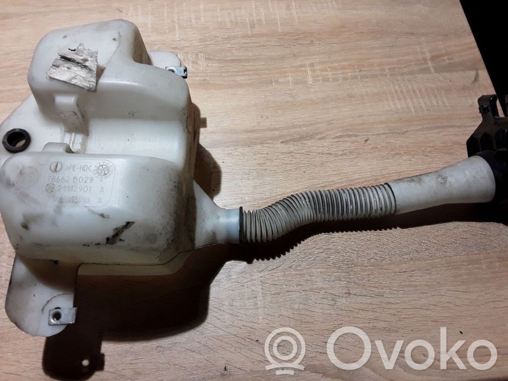 Citroen C8 Réservoir de liquide lave-glace 
