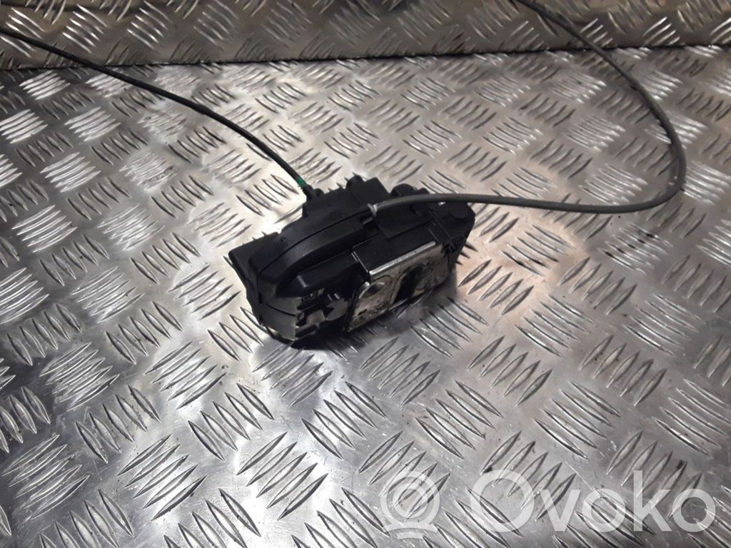 Nissan Qashqai Rear door lock 