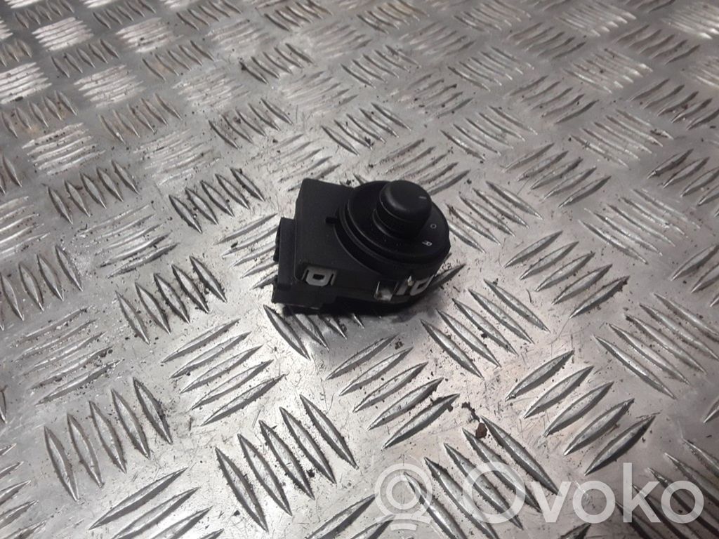 Chevrolet Cruze Wing mirror switch 