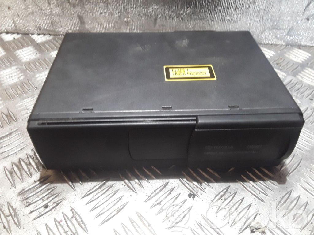 Toyota Corolla Verso AR10 CD/DVD mainītājs 