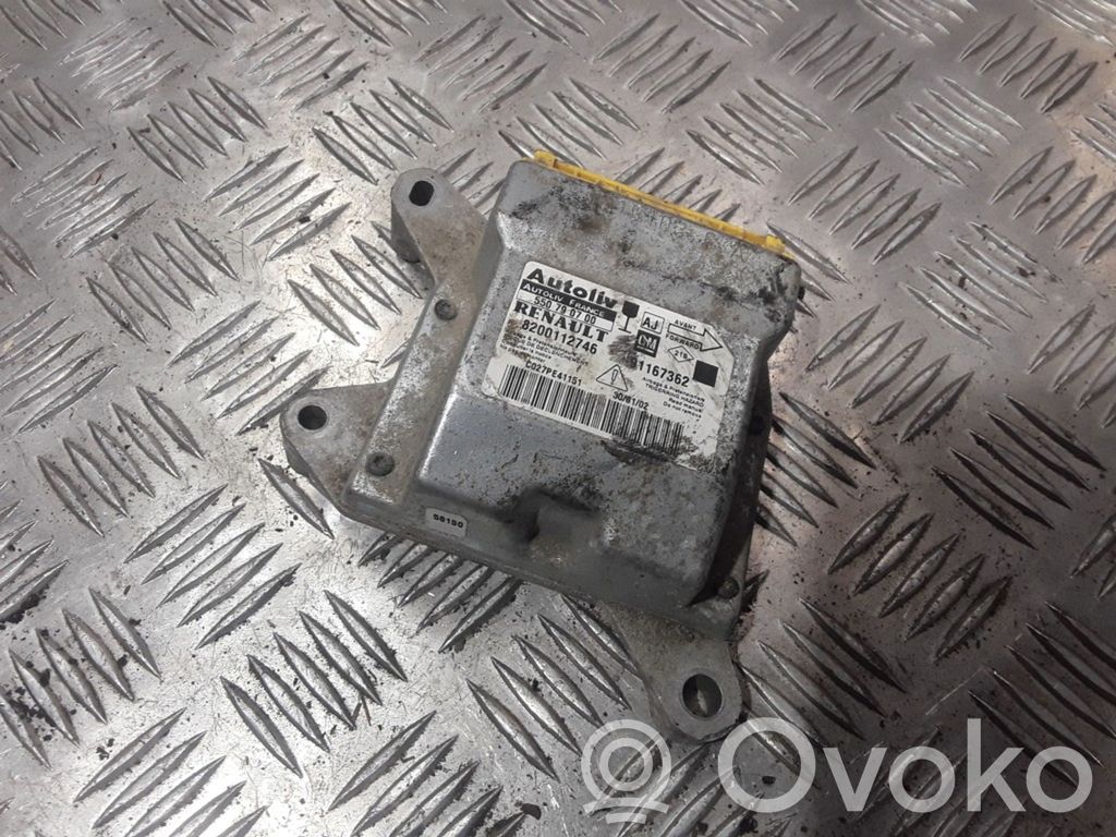 Opel Vivaro Airbag control unit/module 