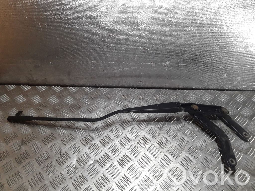 Ford Focus C-MAX Front wiper blade arm 
