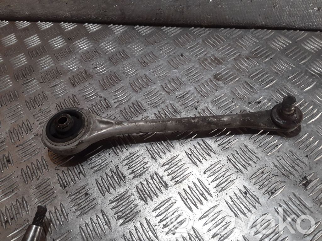 Audi A8 S8 D2 4D Svira 