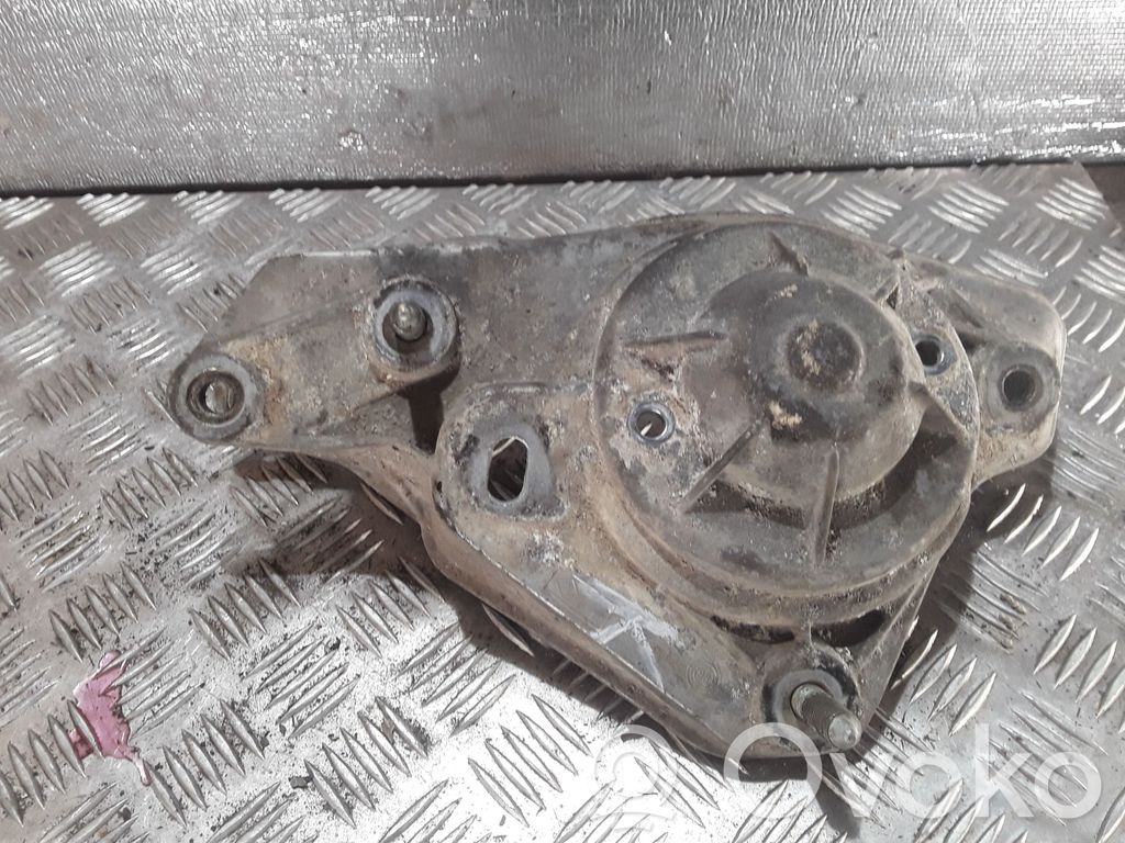 Audi A8 S8 D2 4D Coil spring mount 