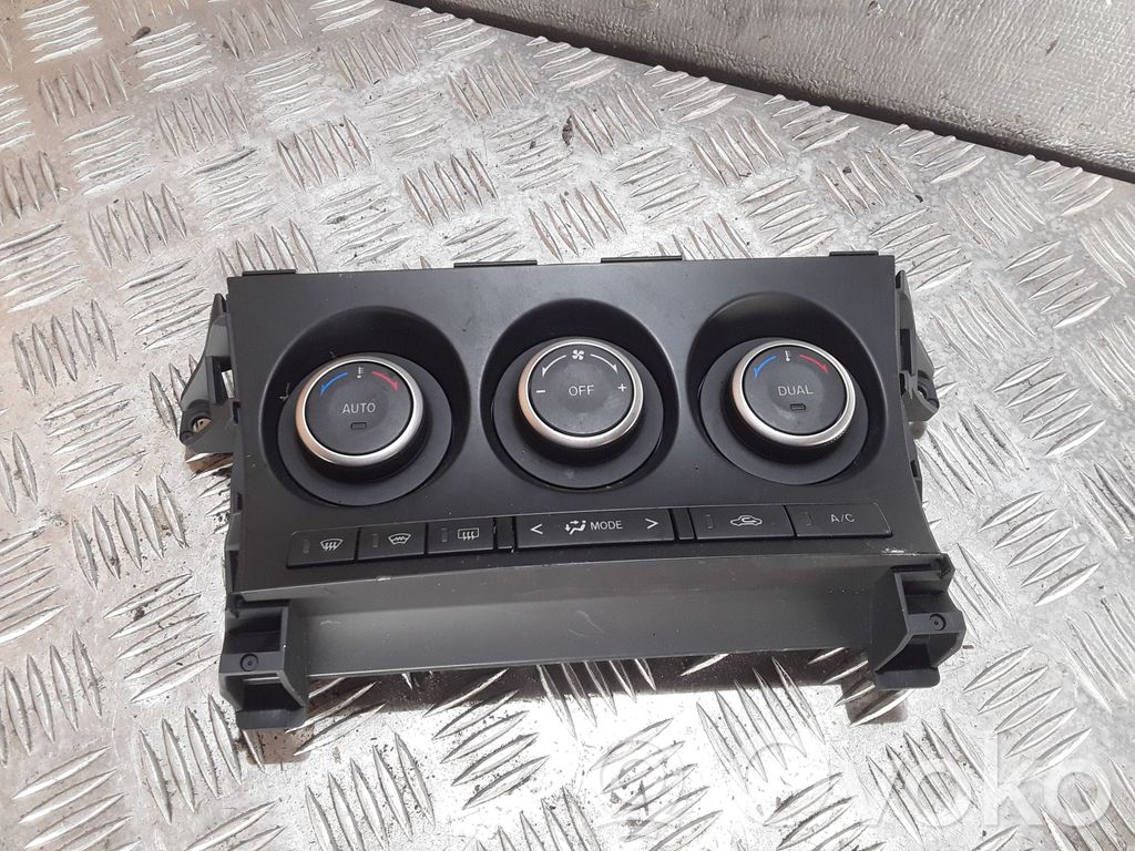 Mazda 3 II Climate control unit 