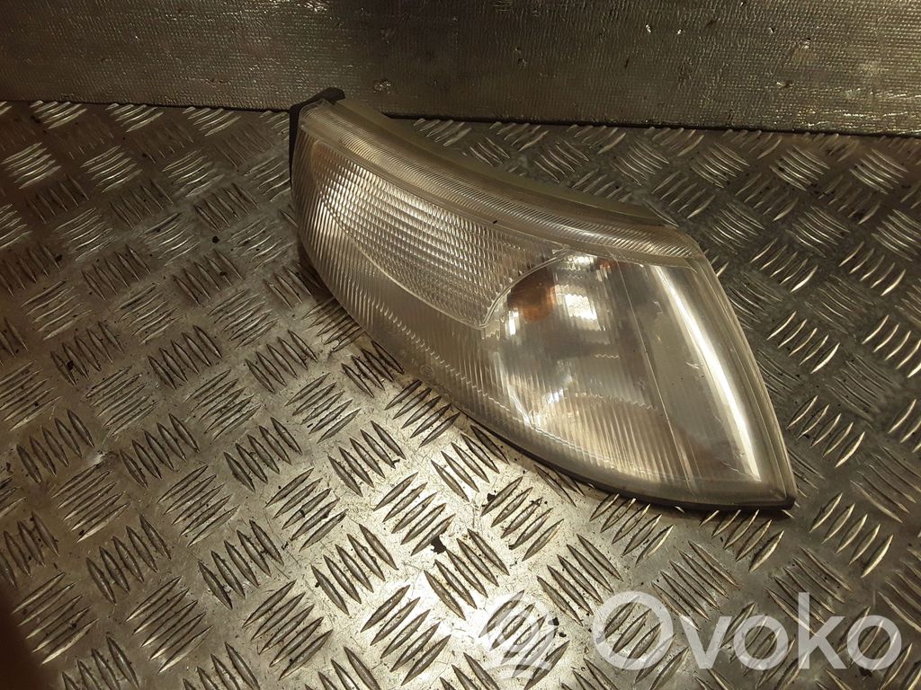 Front indicator light