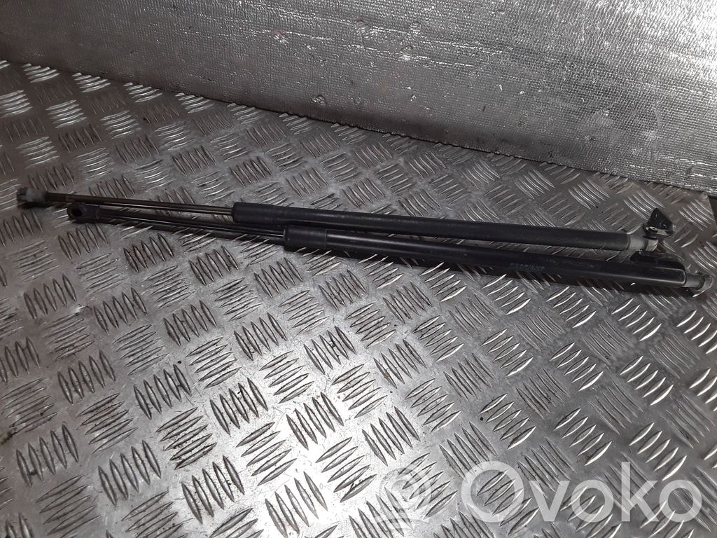 Nissan Note (E11) Tailgate/trunk strut/damper 