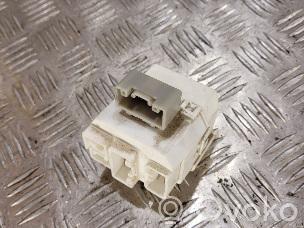 Mitsubishi Colt Fuse module 