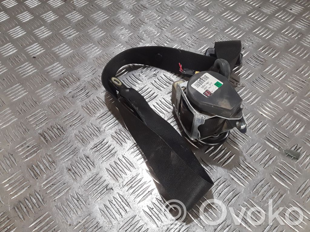 Mitsubishi Colt Front seatbelt 