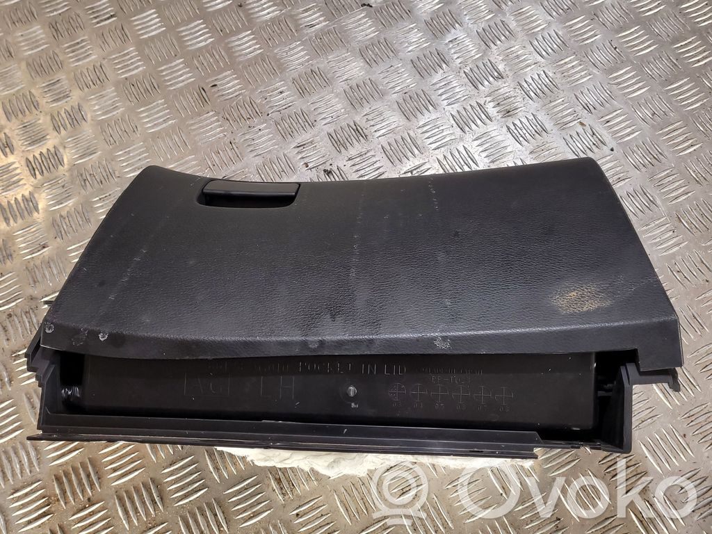 Subaru Legacy Daiktadėžės (bordačioko) komplektas 