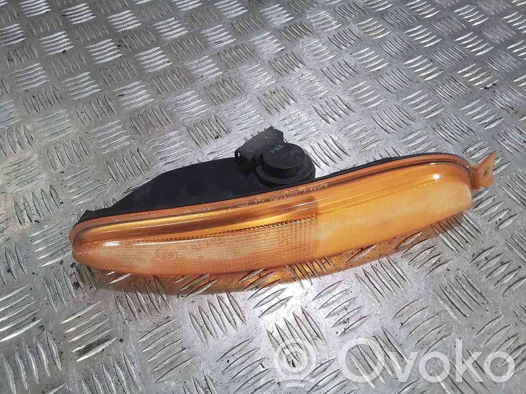 Chrysler 300M Front indicator light 