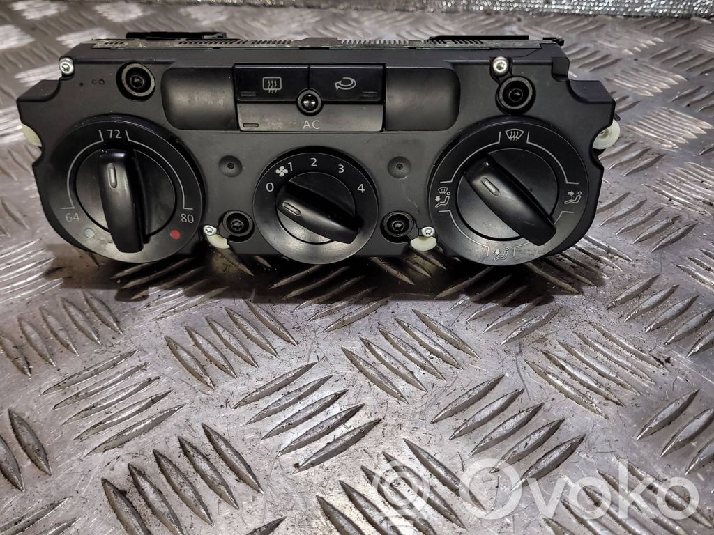 Volkswagen Jetta V Panel klimatyzacji 