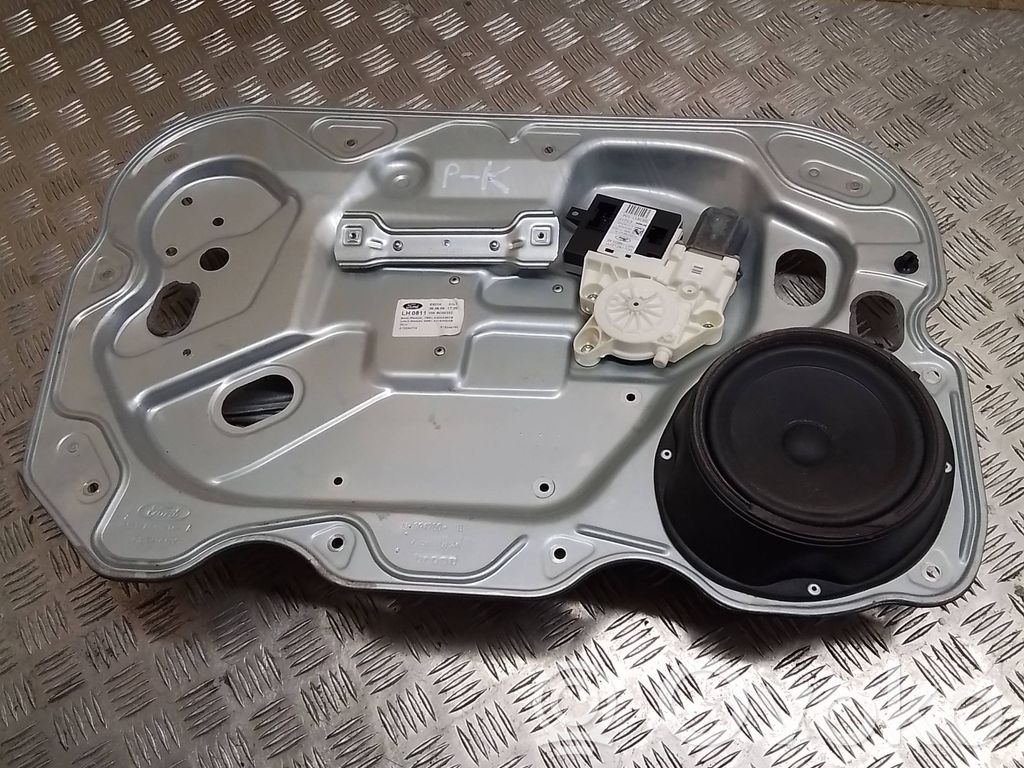 Ford Focus Front window lifting mechanism without motor 
