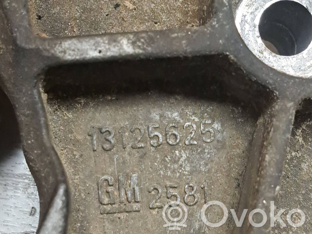Opel Astra H Gearbox mounting bracket 