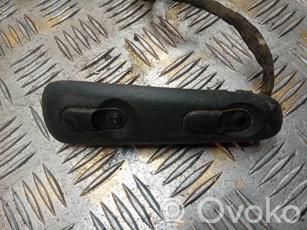 Opel Omega B2 Przyciski szyb 