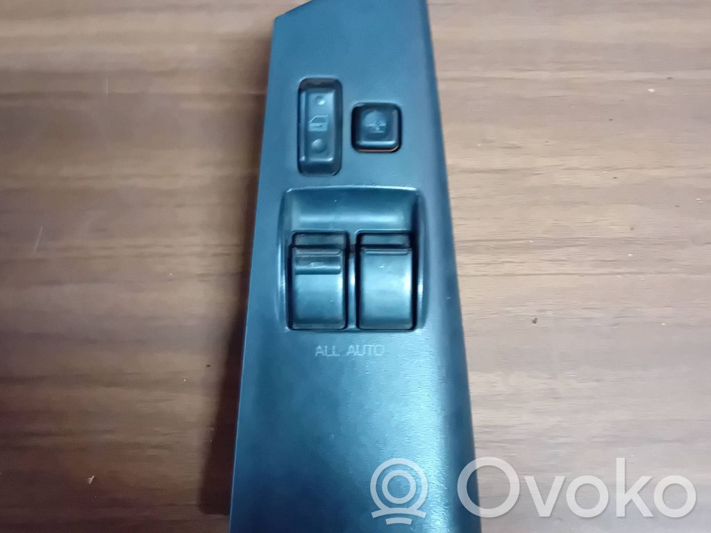 Toyota Corolla E120 E130 Electric window control switch 