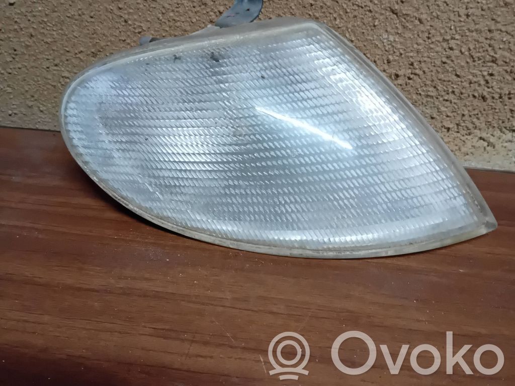 Ford Galaxy Front indicator light 