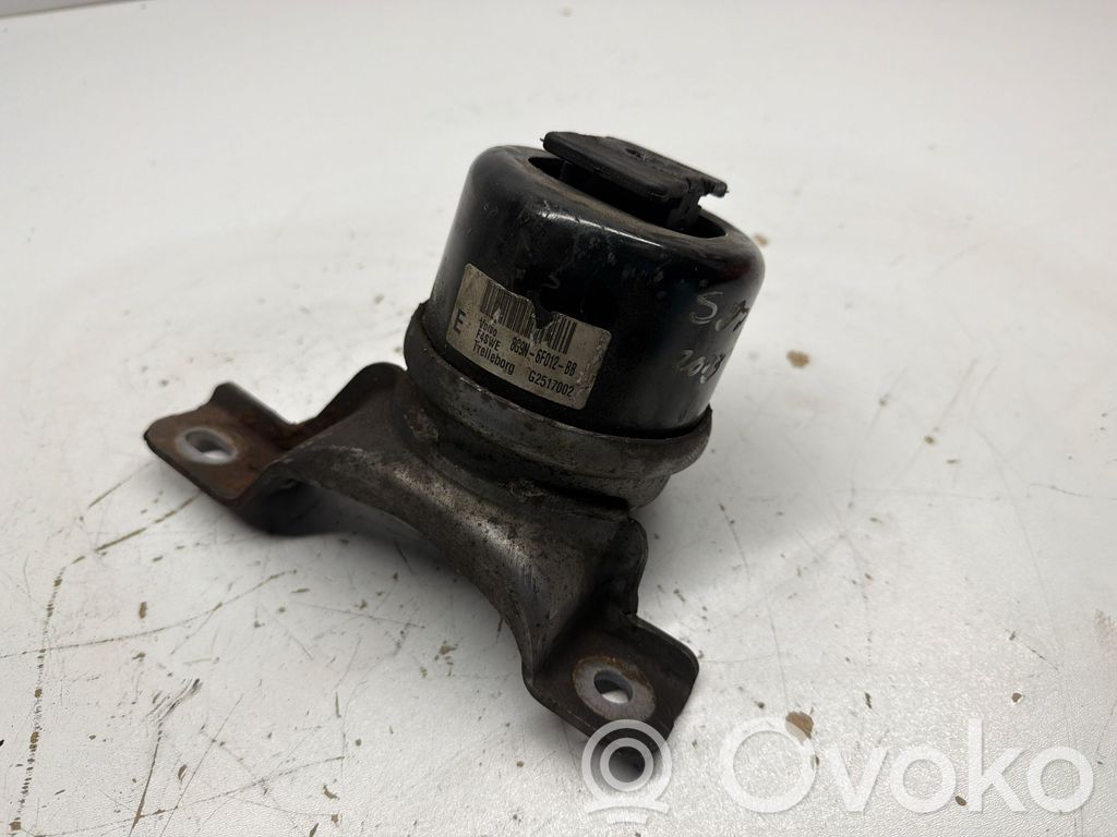Volvo S80 Engine mount bracket 