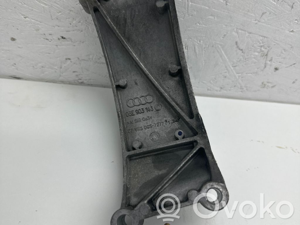 Audi A7 S7 4G Generator/alternator bracket 