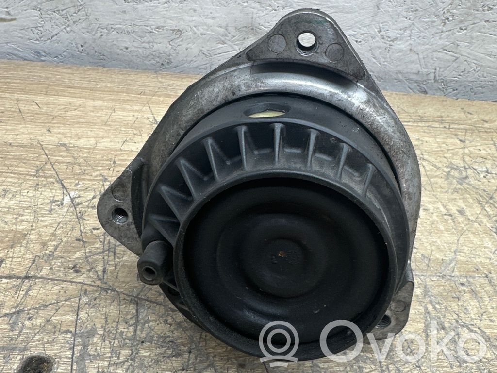 BMW 5 F10 F11 Soporte de montaje del motor 