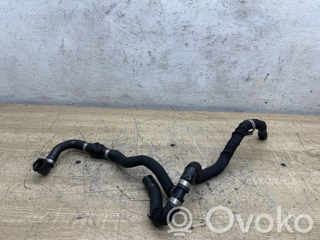 BMW 7 F01 F02 F03 F04 Caurulīte (-es) / šļūtene (-es) 