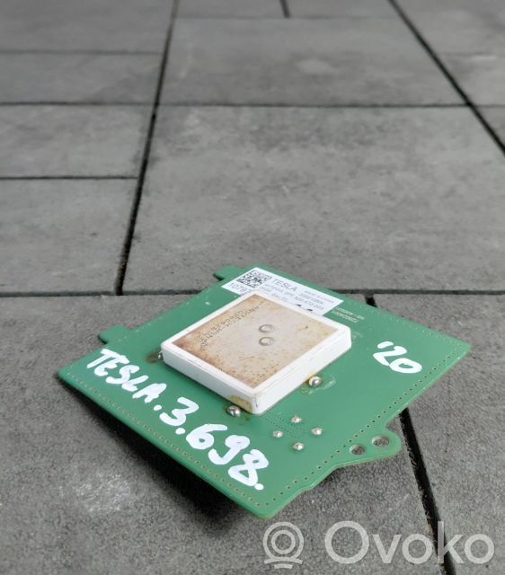 Antenas vadības bloks