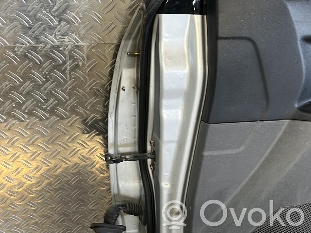 Mitsubishi Pajero Puerta delantera 