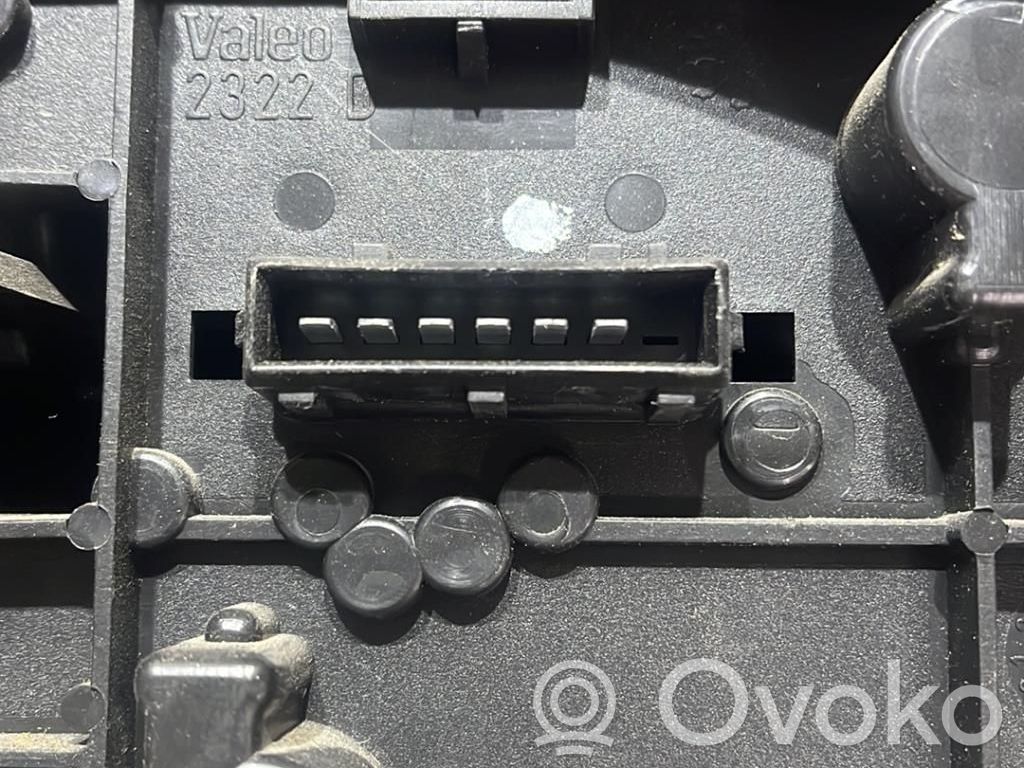 Peugeot 306 Lampă spate în caroserie 