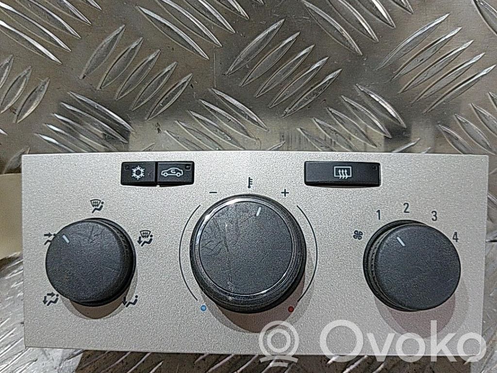 Opel Astra H Climate control unit 