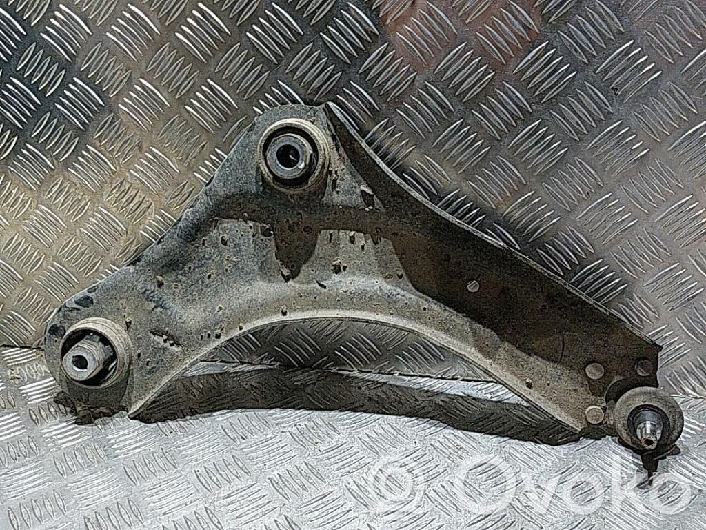 Renault Megane III Querlenker Achsschenkel vorne 