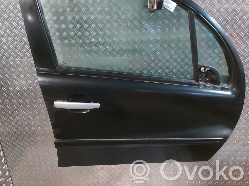 Дверь   9004Y7