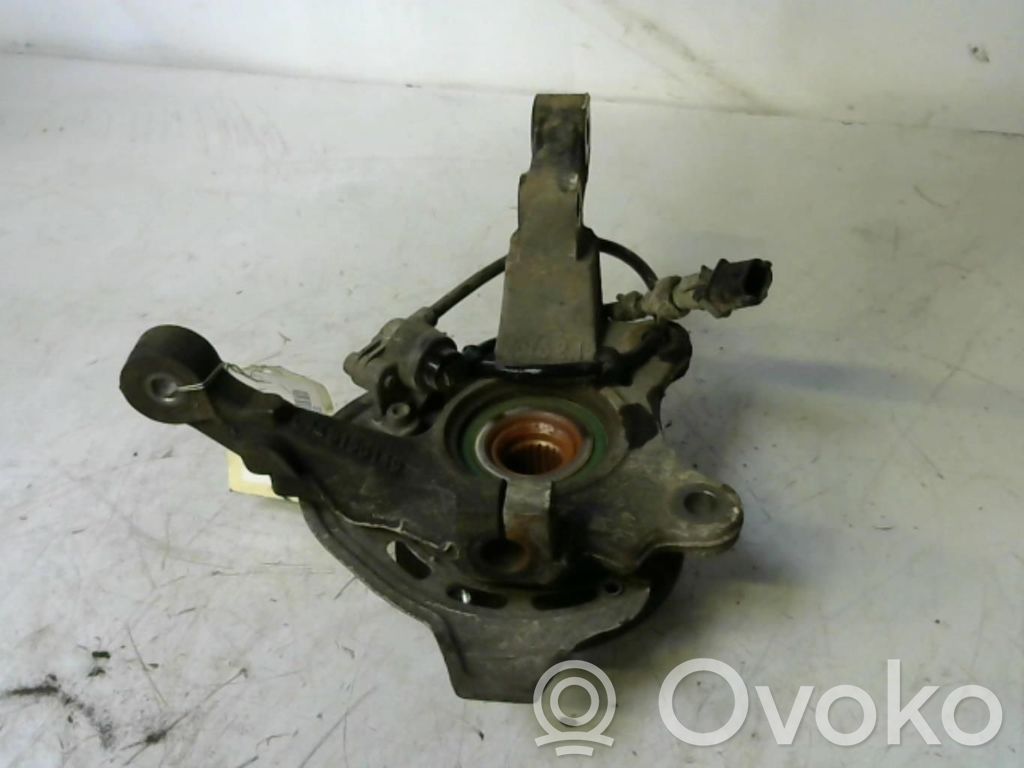 Opel Corsa C Priekšējā riteņa rumbas vārpstas šarnīrs (stupica, capfa) 