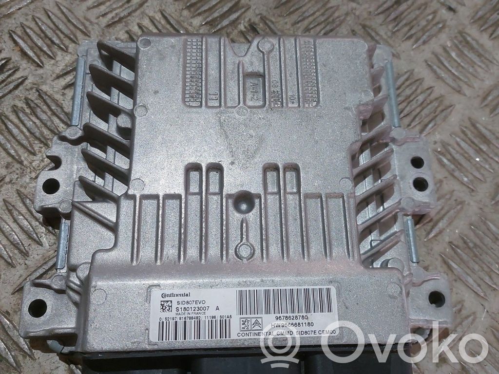 Peugeot 308 Calculateur moteur ECU 